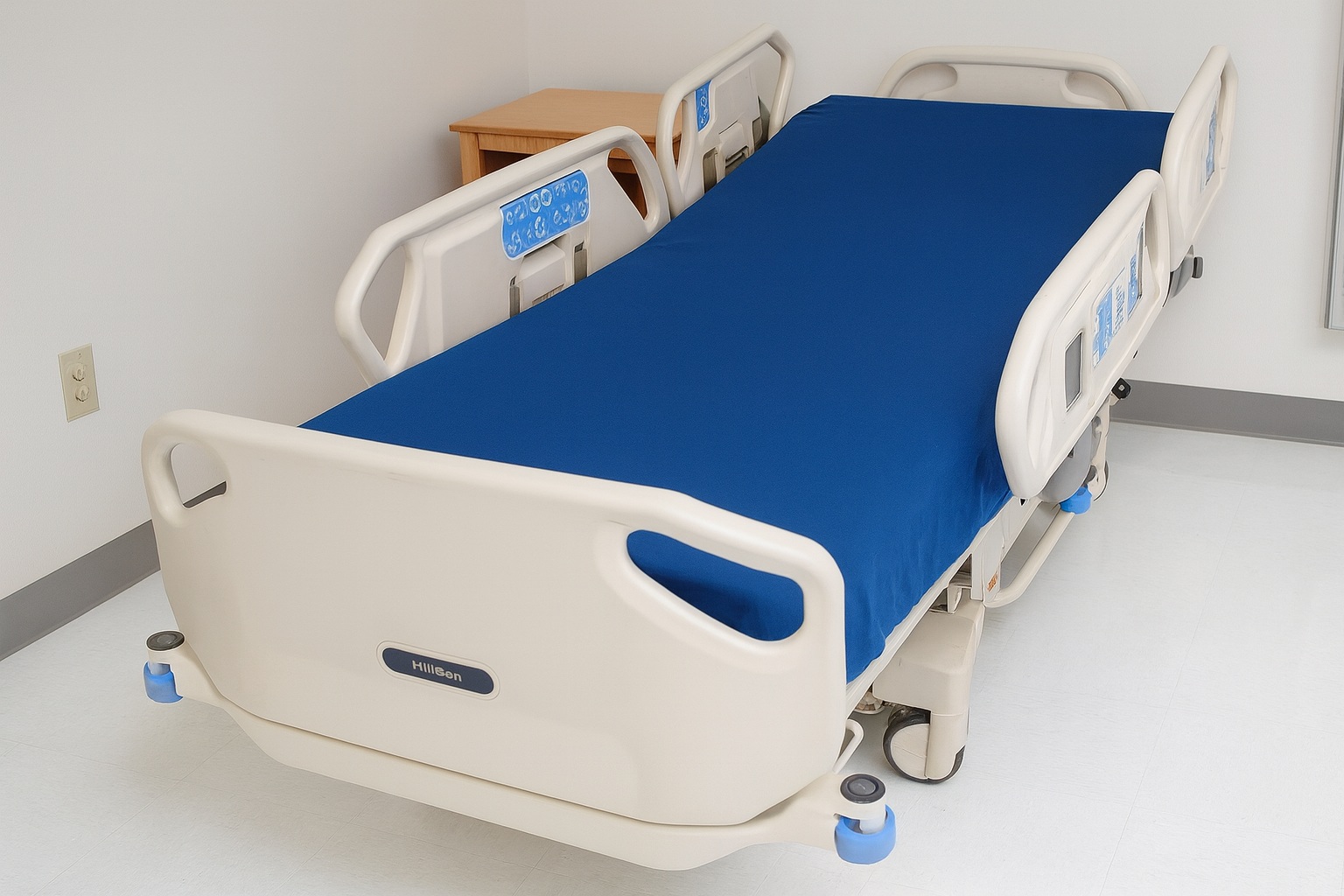 Colchões de cama hospitalar com capas impermeáveis 6